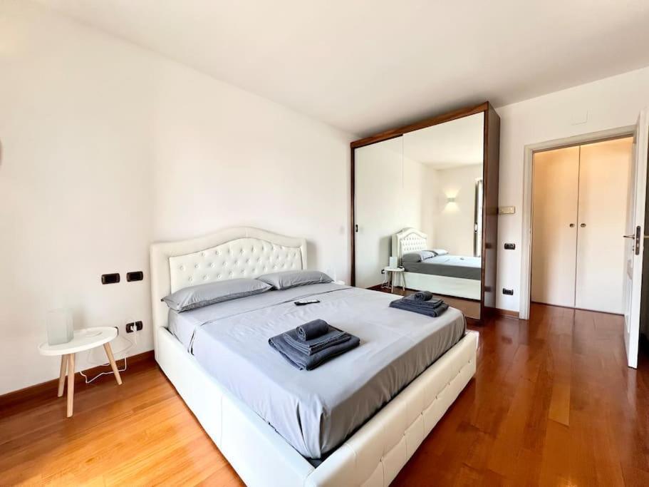 Il Re Di Zona Della Citta Apartamento Turín